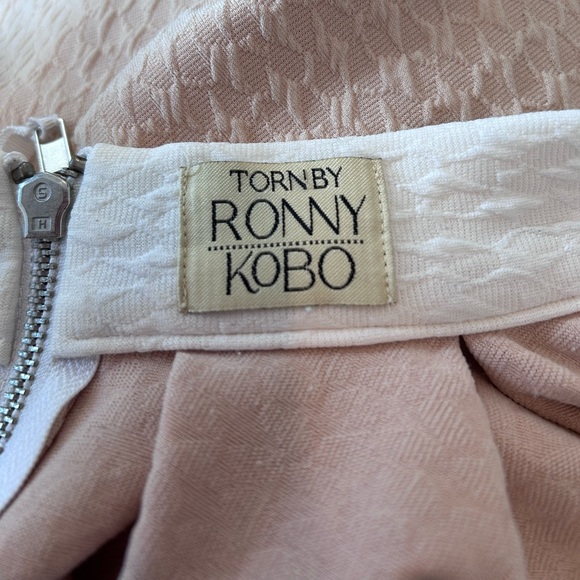 Torn By Ronny Kobo Skater Skirt size XS in beige and cream - Picture 8 of 8